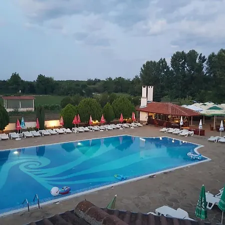 Болярски Хан 2018 Inn *